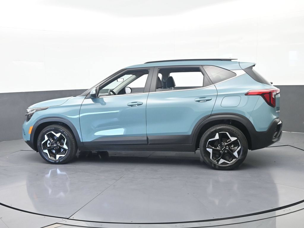 Used 2025 Kia Seltos EX w/ EX Sunroof Package FWD image 3