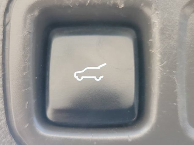 Certified 2020 Ford Expedition XLT w/ Equipment Group 202A RWD image 10