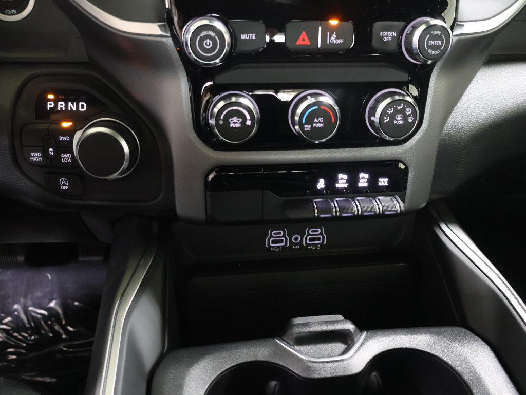 New 2026 RAM 1500 Express AWD/4WD image 20