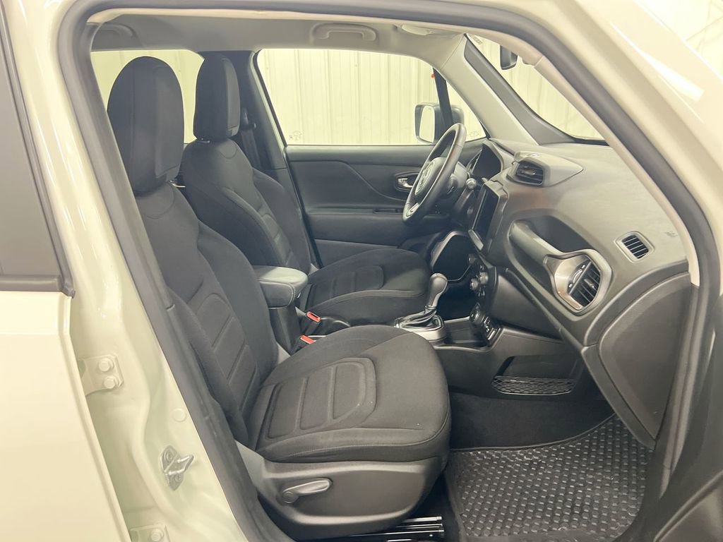 Used 2022 Jeep Renegade Latitude w/ Convenience Group image 22