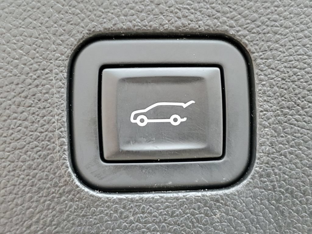 Used 2019 Buick Enclave Premium w/ Experience Buick Package AWD/4WD image 37