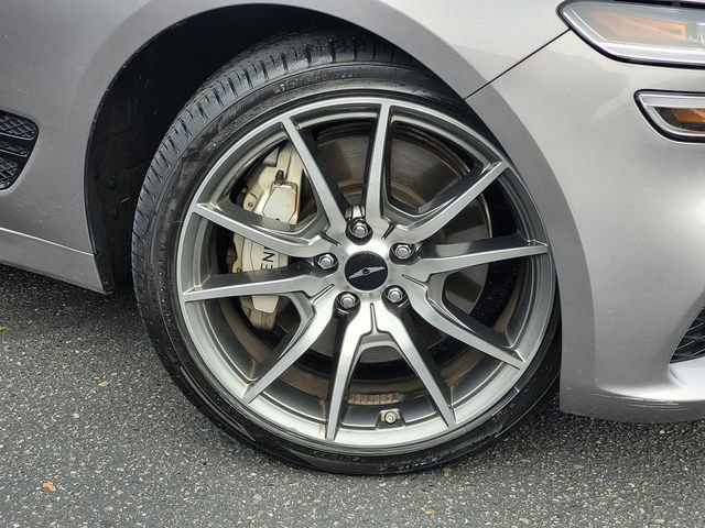 Used 2025 Genesis G70 2.5T image 9