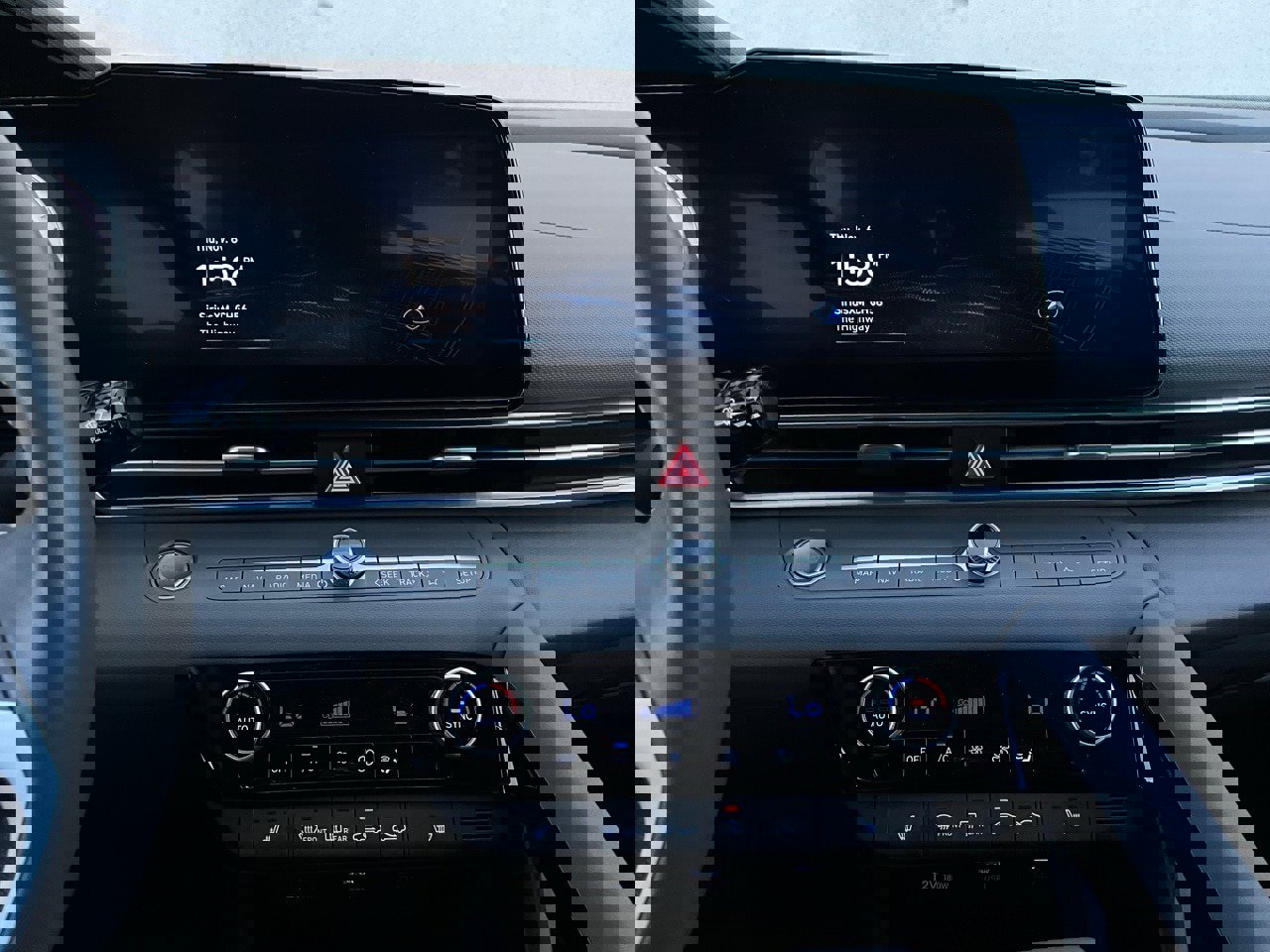 Used 2025 Hyundai Elantra SEL image 26