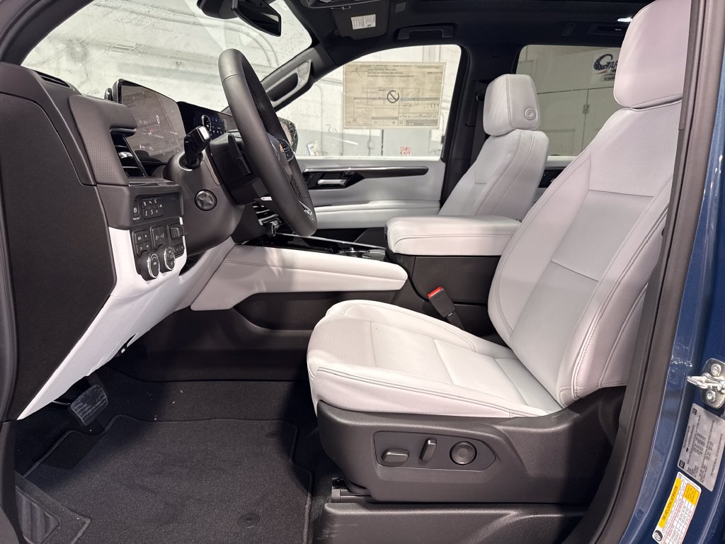 New 2027 Chevrolet Tahoe Premier w/ Sun And Tow Package AWD/4WD image 29