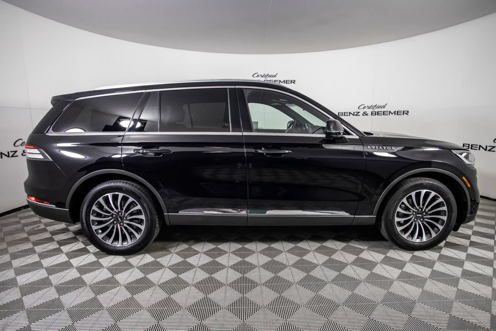 Used 2023 Lincoln Aviator Reserve w/ Equipment Group 201A AWD/4WD image 3