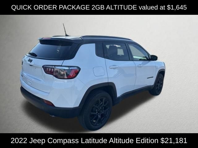 Used 2022 Jeep Compass Latitude w/ Convenience Group AWD/4WD image 3