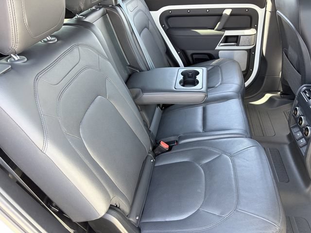 Used 2023 Land Rover Defender 130 SE AWD/4WD image 20