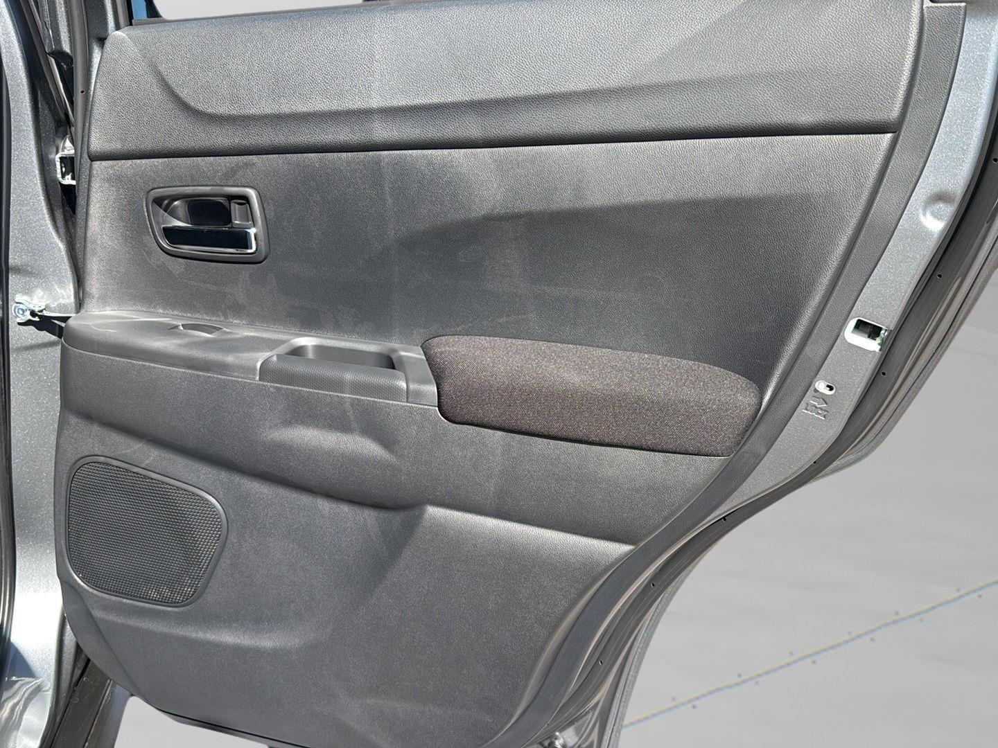 New 2027 Mitsubishi Outlander Sport FWD image 29