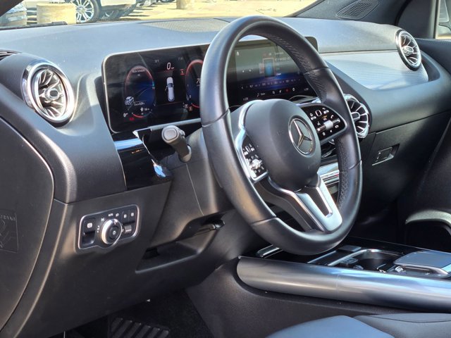 Used 2021 Mercedes-Benz GLA 250 4MATIC image 9