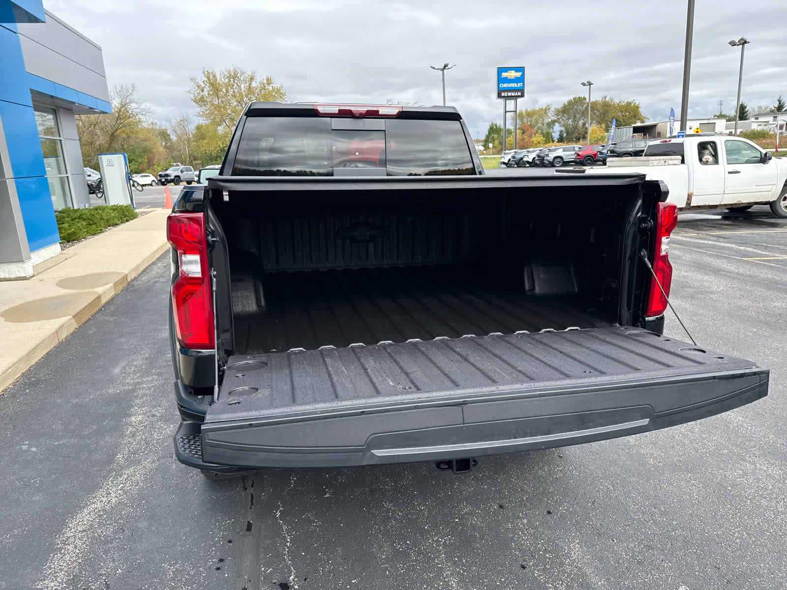 New 2026 Chevrolet Silverado 1500 ZR2 w/ Dark Appearance Package image 12