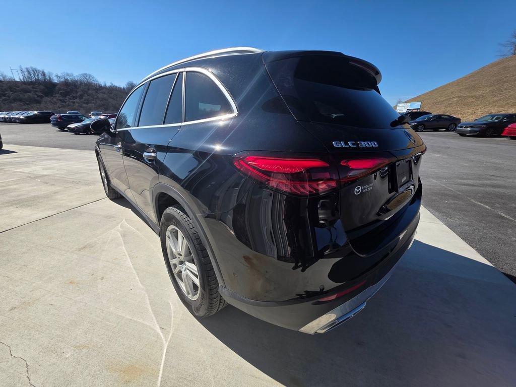 Used 2023 Mercedes-Benz GLC 300 4MATIC image 7