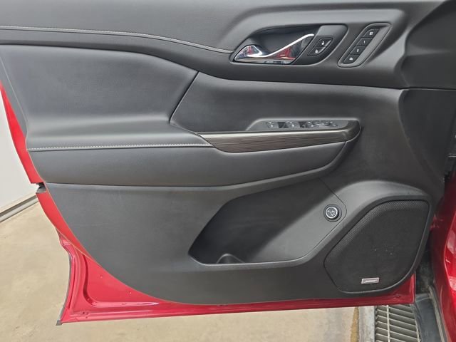 Used 2021 GMC Acadia SLT w/ Premium Package image 10