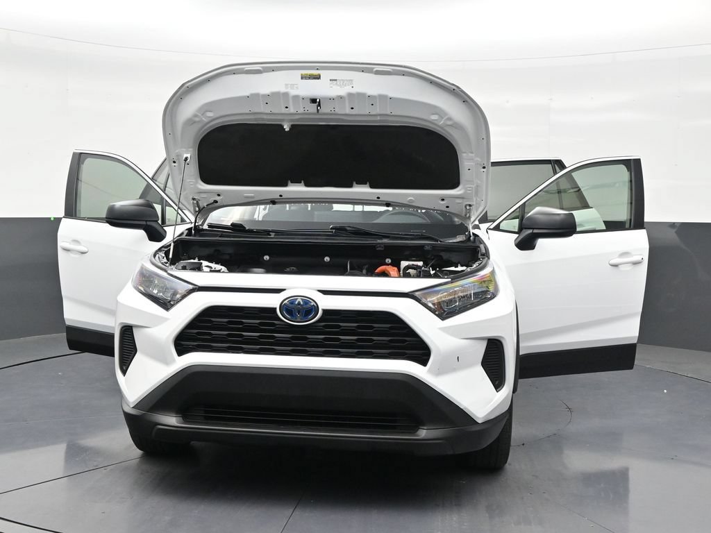 Used 2022 Toyota RAV4 LE AWD/4WD image 34