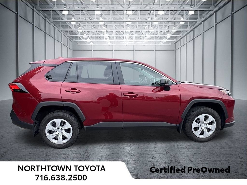 Used 2025 Toyota RAV4 LE AWD/4WD image 6