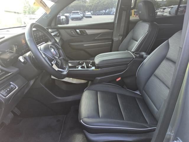 Used 2025 Buick Enclave Sport Touring w/ Trailering Package, 5000 lbs. FWD image 4