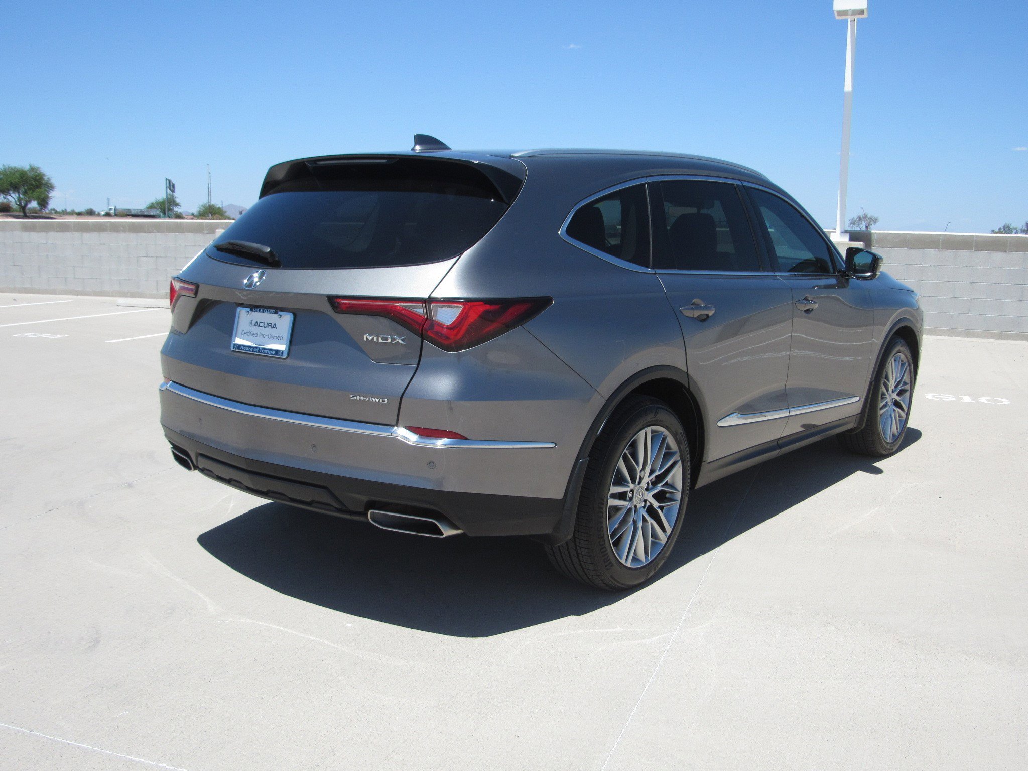 Certified 2022 Acura MDX SH-AWD w/ Advance Package image 5