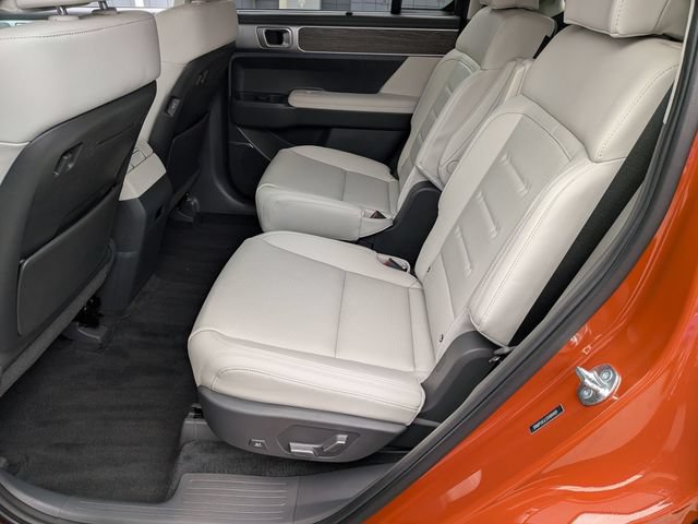 Used 2025 Hyundai Santa Fe Calligraphy FWD image 28