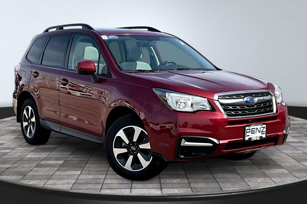 Used 2018 Subaru Forester 2.5i Premium w/ All-Weather Package AWD/4WD image 3