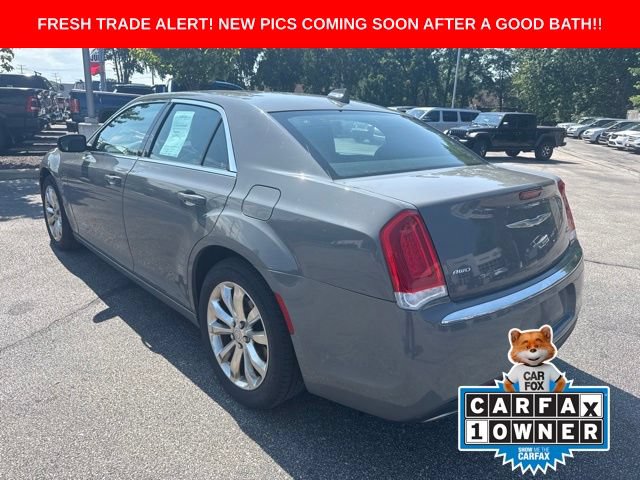 Used 2017 Chrysler 300 Limited w/ Value Package AWD/4WD image 3
