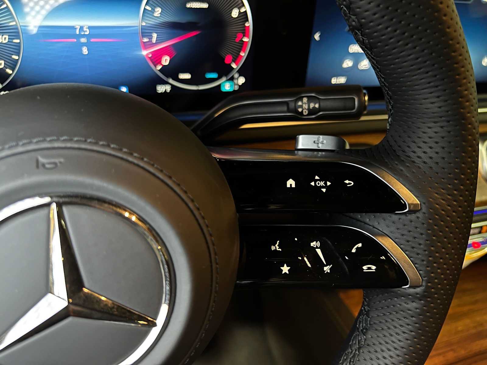 New 2026 Mercedes-Benz GLS 580 4MATIC image 31