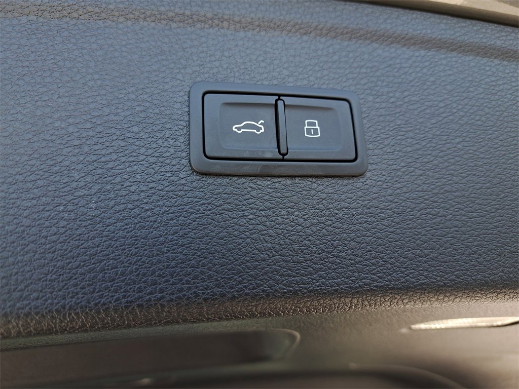 Certified 2023 Audi SQ5 Premium Plus w/ Premium Plus Package image 31