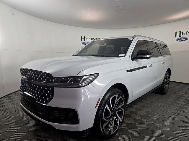 New 2026 Lincoln Navigator L Black Label image 2