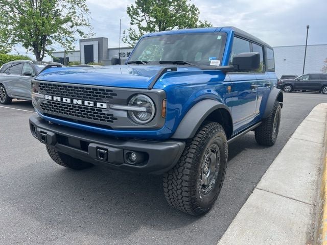 Certified 2025 Ford Bronco Badlands w/ Sasquatch Package AWD/4WD image 3