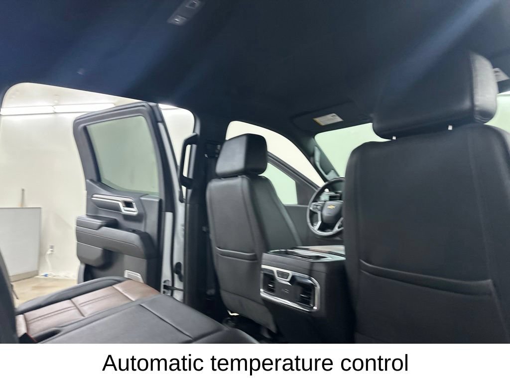 Used 2024 Chevrolet Silverado 1500 High Country w/ Technology Package AWD/4WD image 27