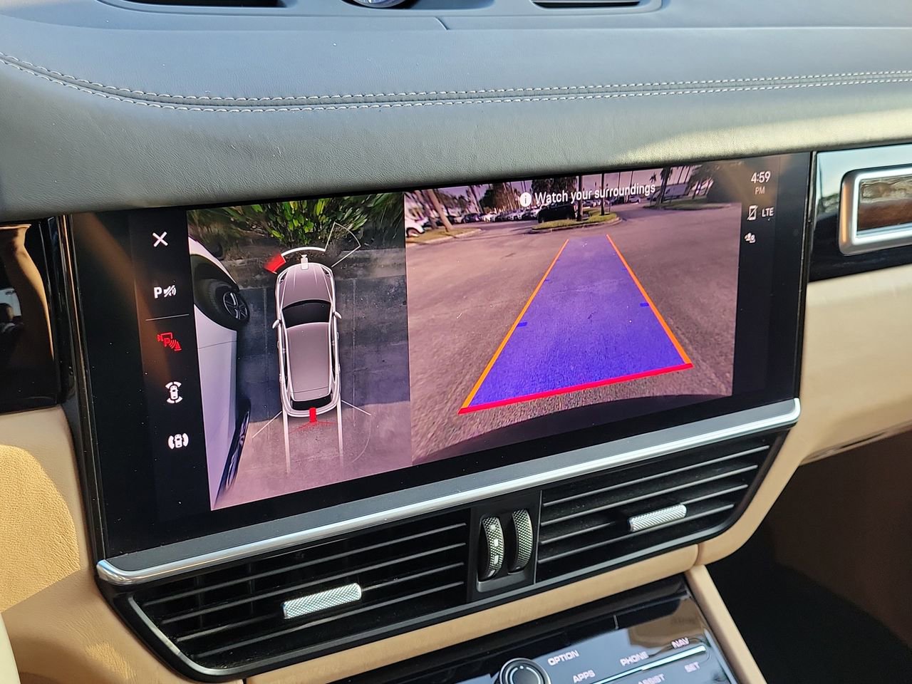 Used 2023 Porsche Cayenne Platinum Edition image 31