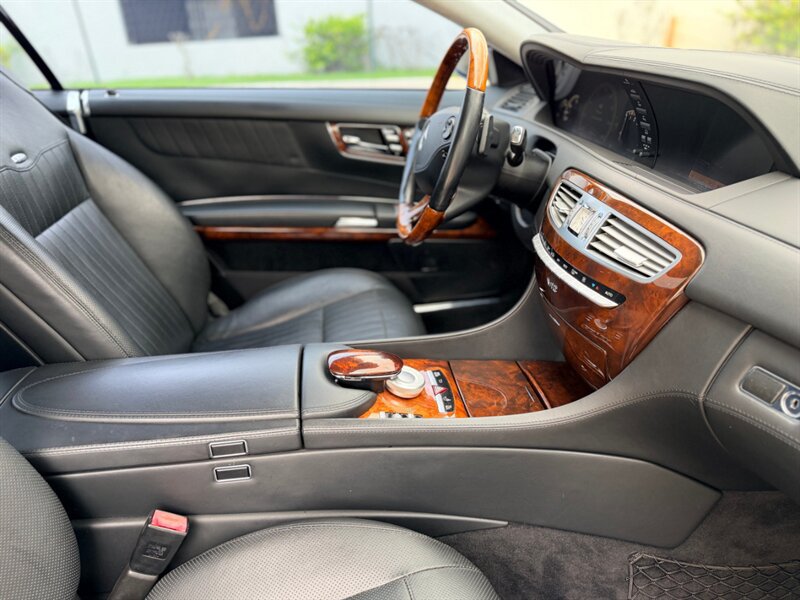 Used 2009 Mercedes-Benz CL 600 image 25