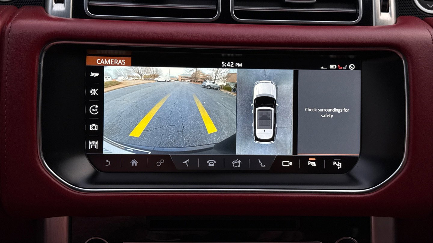 Used 2017 Land Rover Range Rover Autobiography image 28