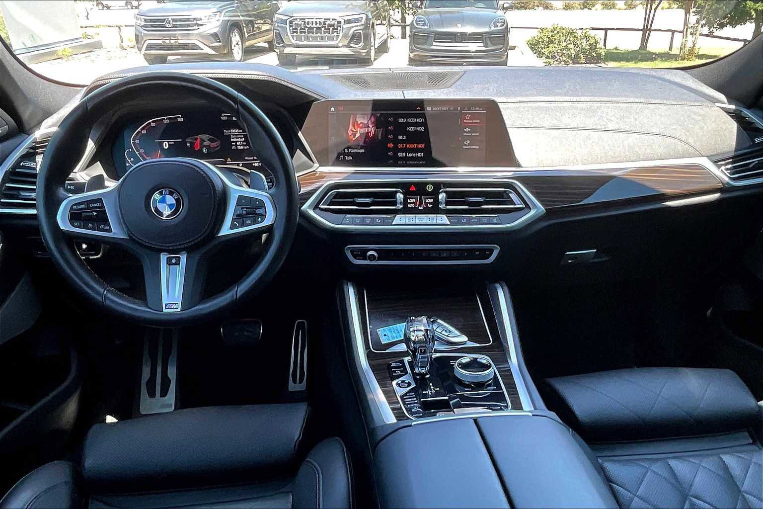 Used 2023 BMW X6 xDrive40i w/ Executive Package image 27