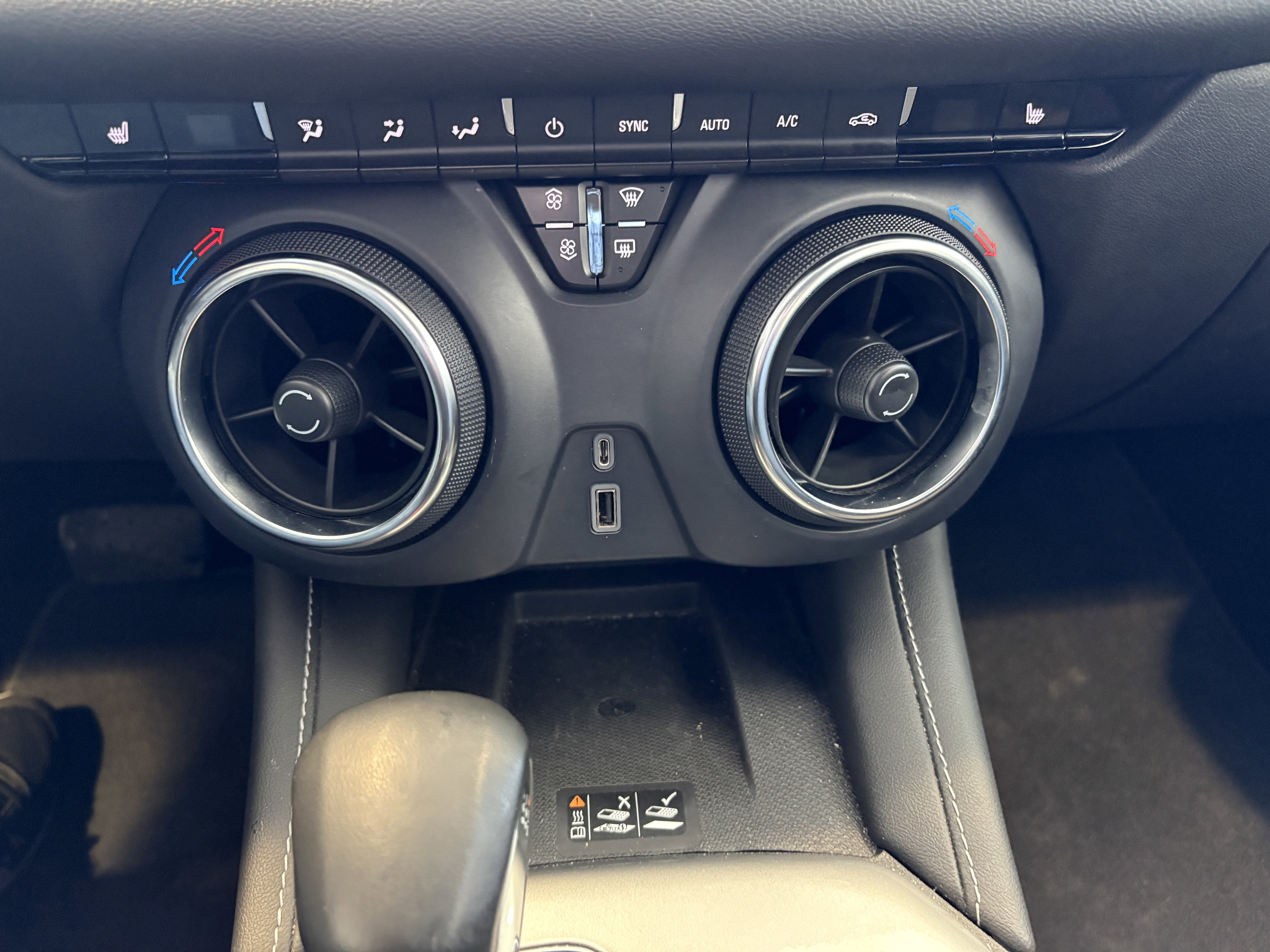 Used 2023 Chevrolet Blazer LT w/ Sound & Technology Package image 17