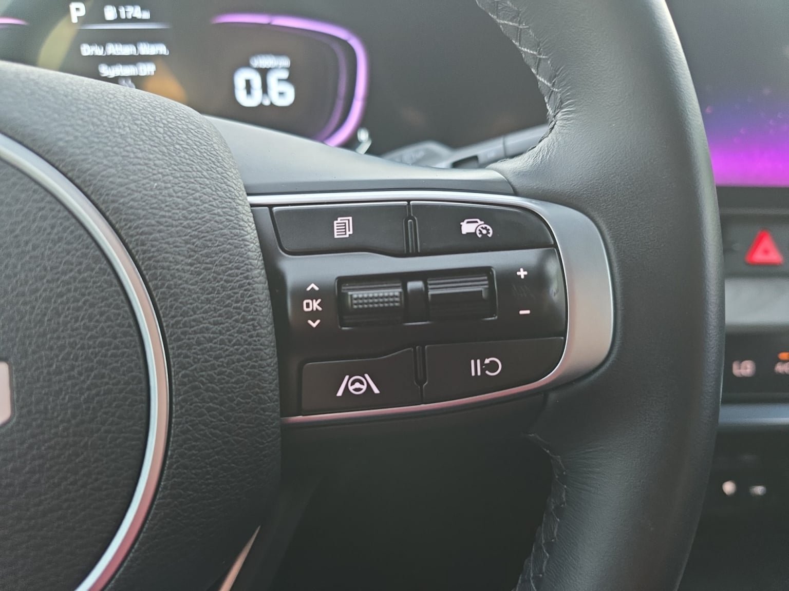 Used 2025 Kia Sportage X-Line w/ Premium Package AWD/4WD image 23