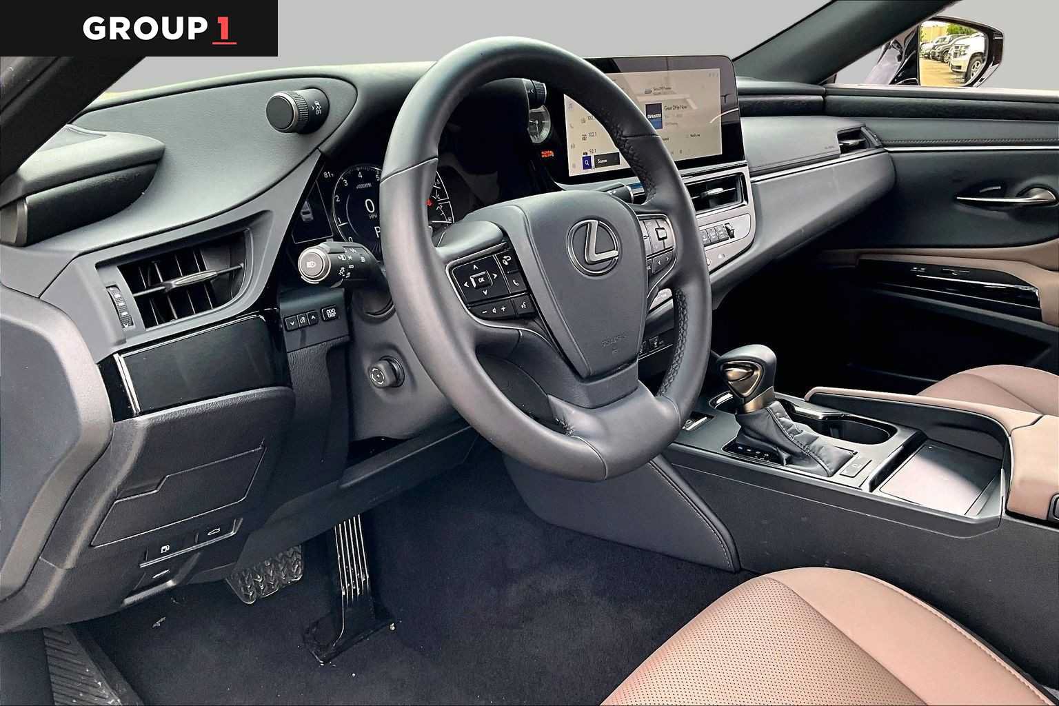 Used 2024 Lexus ES 350 w/ Premium Package FWD image 15