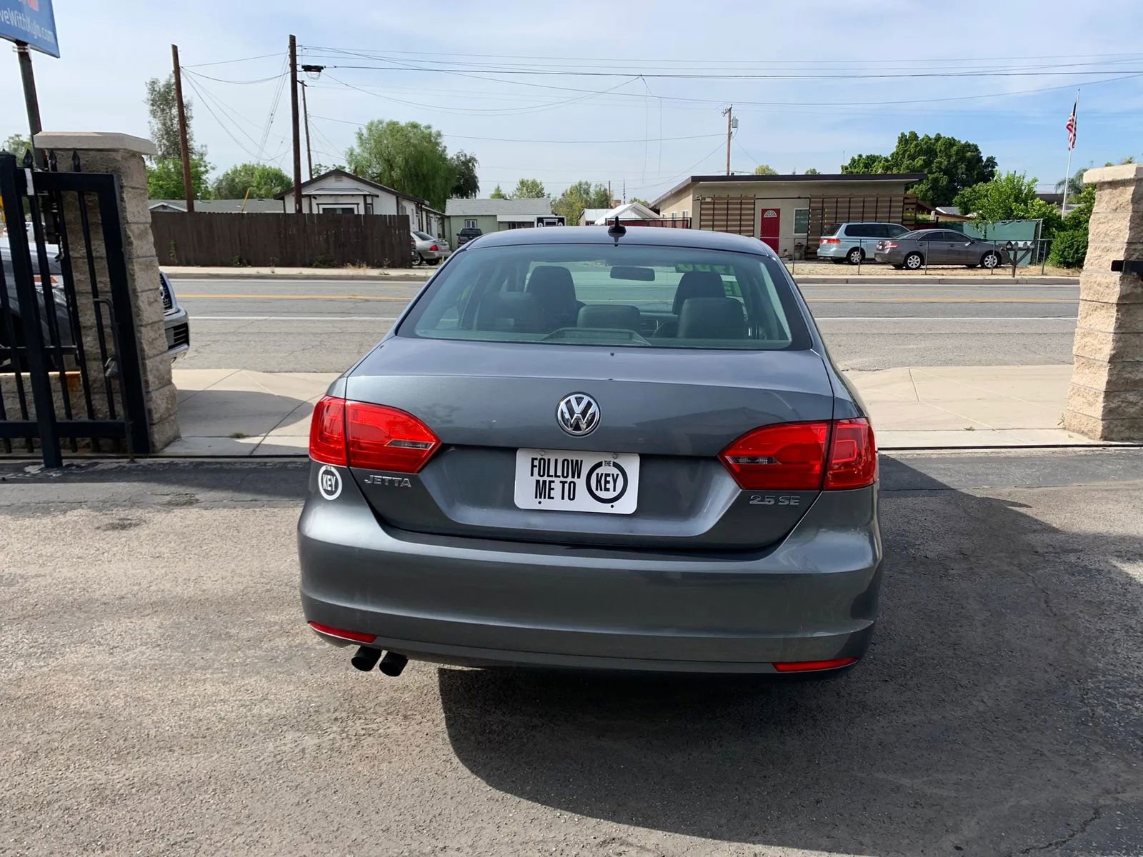 Used 2013 Volkswagen Jetta SE FWD image 3