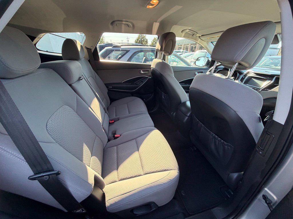 Used 2019 Hyundai Santa Fe XL SE AWD/4WD image 26