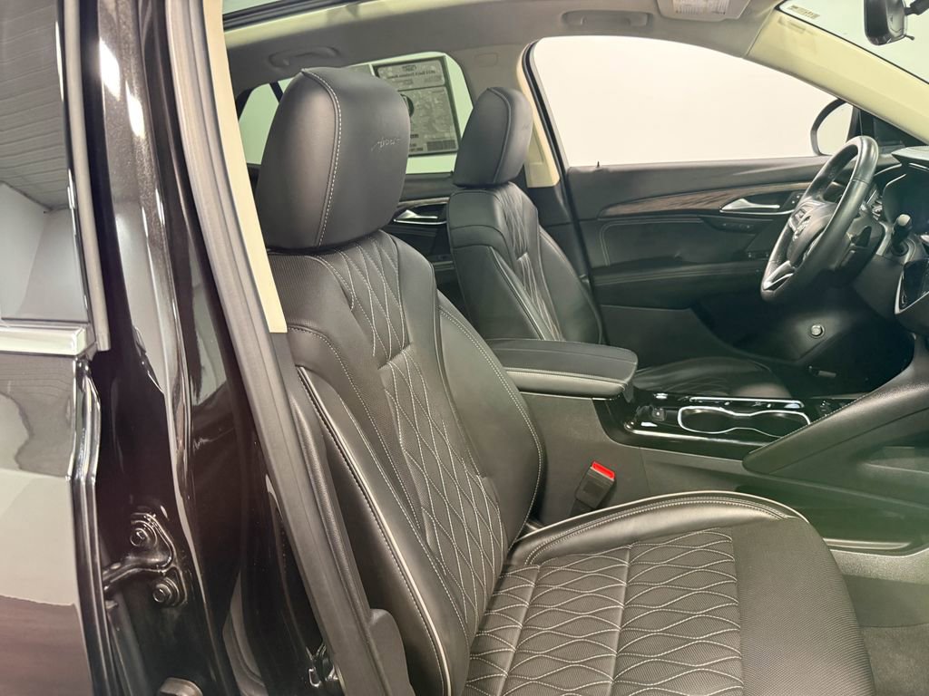 Used 2023 Buick Envision Avenir AWD/4WD image 63