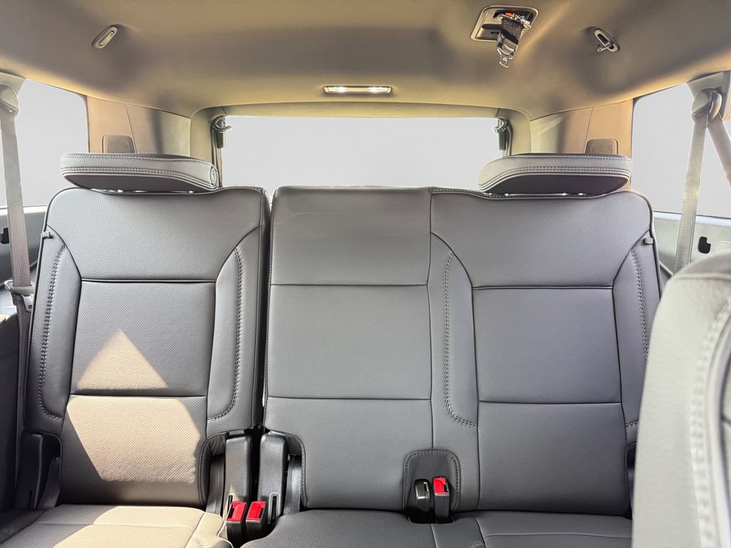 New 2026 GMC Yukon XL Denali w/ Sun & Power Step Package AWD/4WD image 41