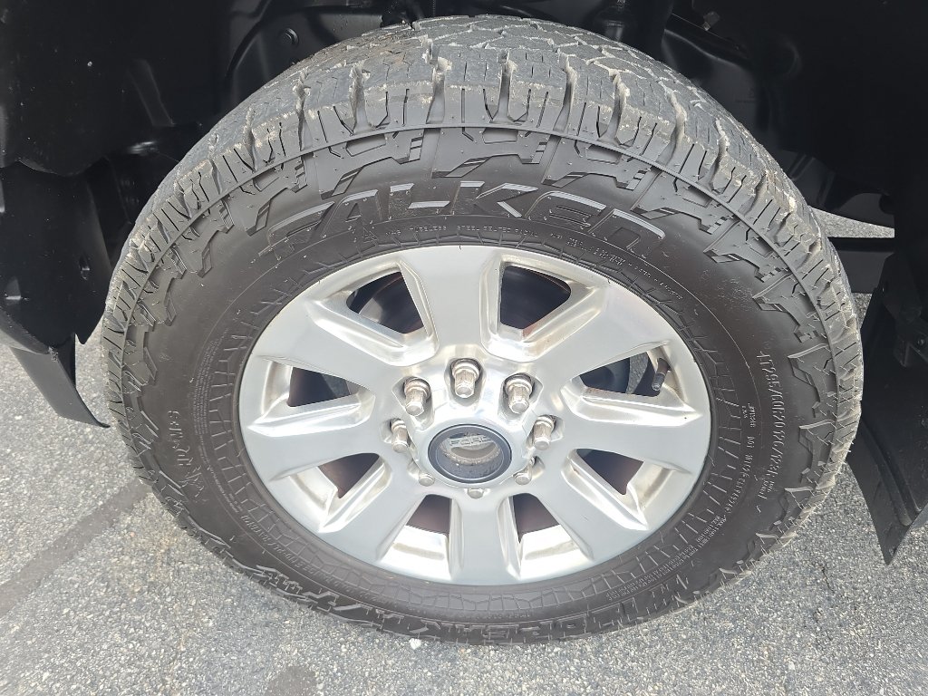 Used 2018 Ford F250 Platinum w/ Platinum Ultimate Package AWD/4WD image 38