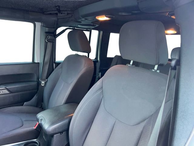 Used 2014 Jeep Wrangler Unlimited Sport image 8