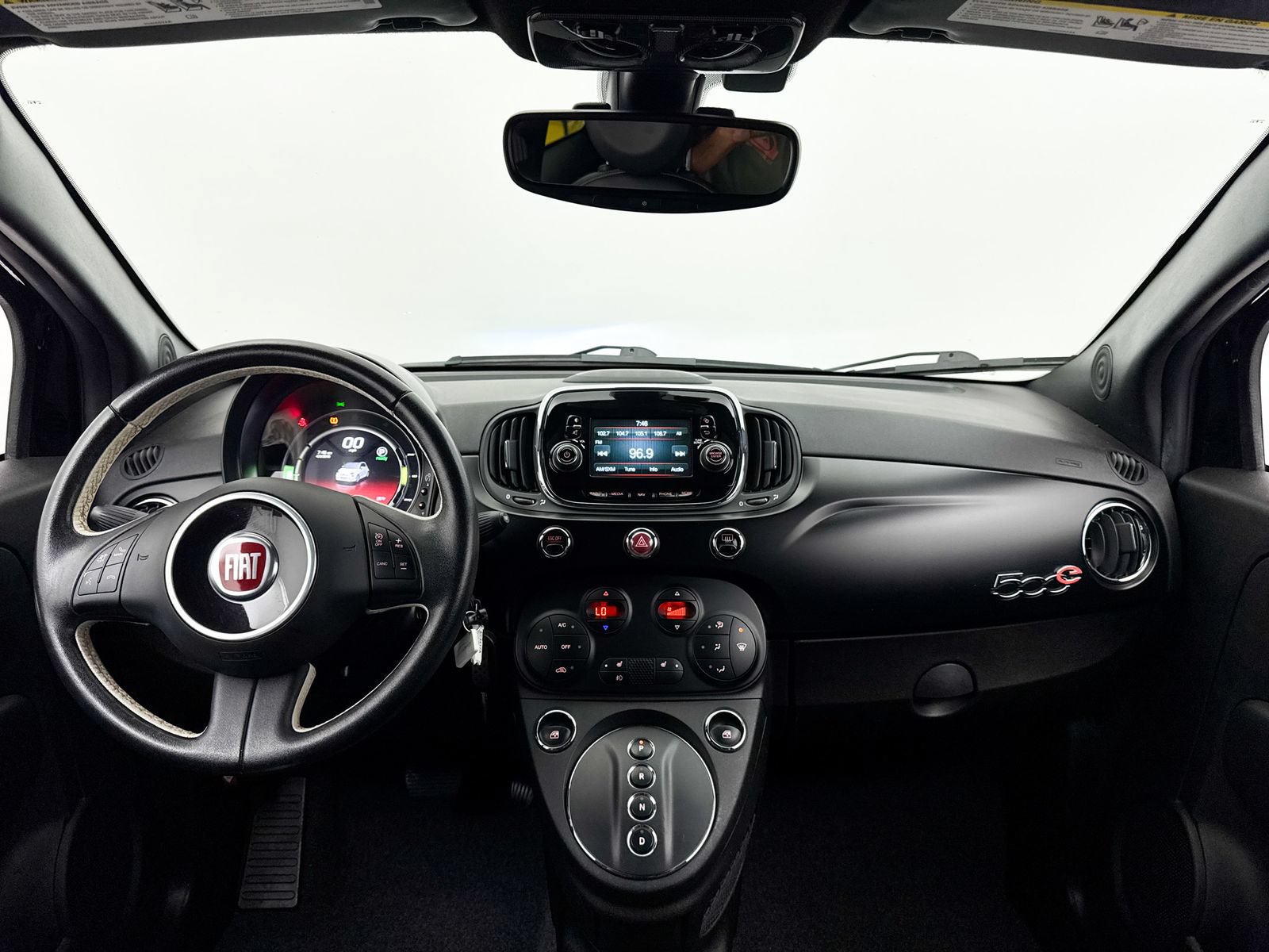 Used 2017 FIAT 500 e FWD image 16