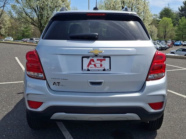 Certified 2022 Chevrolet Trax LT w/ LT Convenience Package AWD/4WD image 5