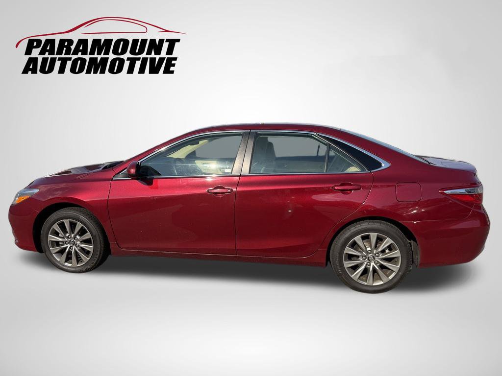 Used 2017 Toyota Camry XLE w/ Moonroof Package FWD image 10