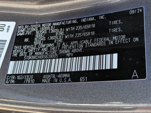 Used 2024 Toyota Highlander XLE AWD/4WD image 22