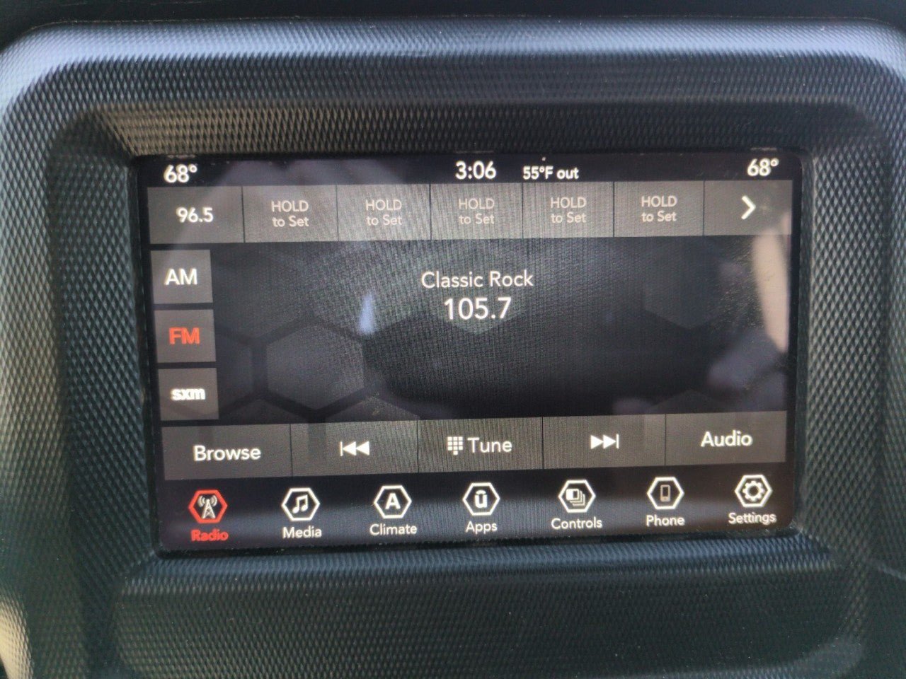 Used 2021 Jeep Gladiator Sport AWD/4WD image 18