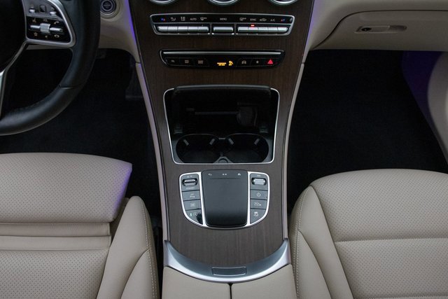 Used 2022 Mercedes-Benz GLC 300 4MATIC image 23