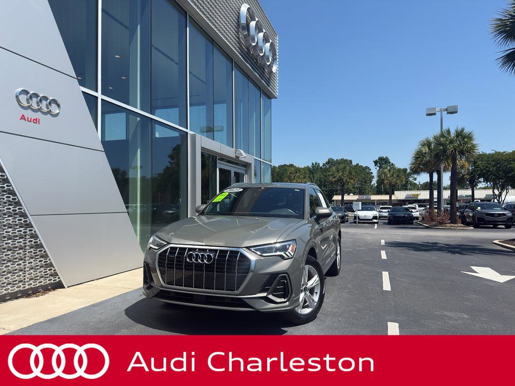 Used 2023 Audi Q3 2.0T Premium Plus w/ Premium Plus Package AWD/4WD image 1
