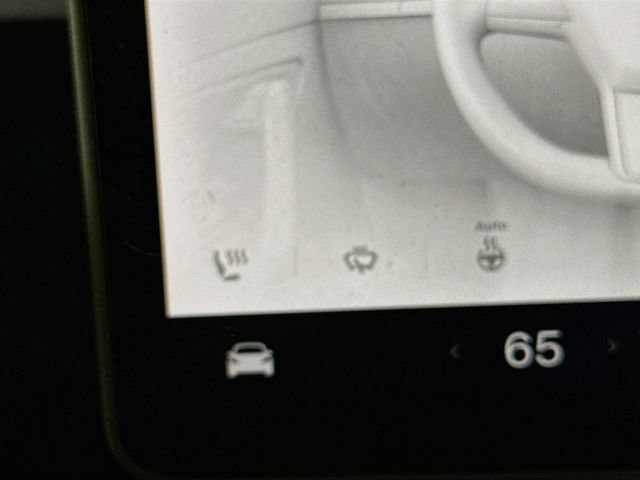 Used 2024 Tesla Model Y Long Range AWD/4WD image 19