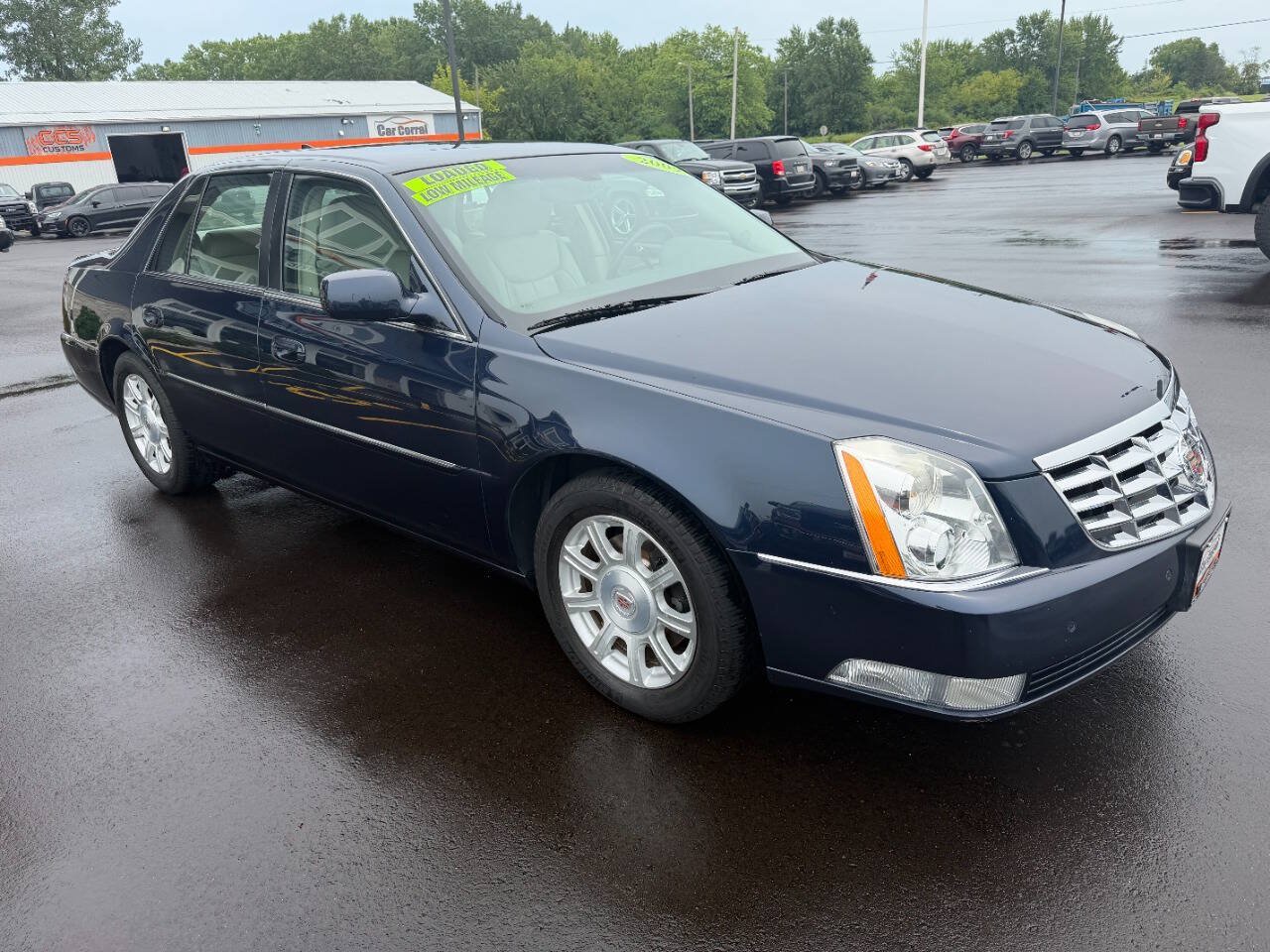 Used 2009 Cadillac DTS w/ Trunk Convenience Package FWD image 7